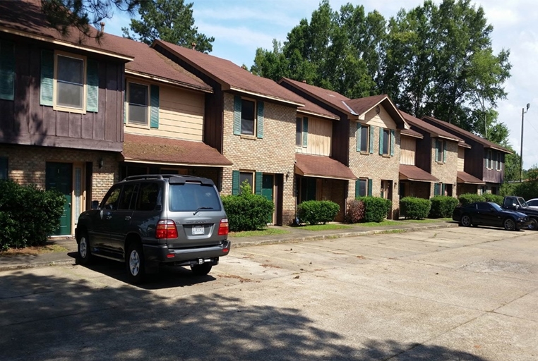 Ravenwood Apartments in Selma, AL - Building Photo