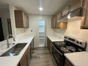 249 Boardwalk Dr in San Bruno, CA - Building Photo - Building Photo