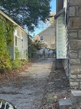 5830 Tracy Ave in Kansas City, MO - Building Photo - Building Photo