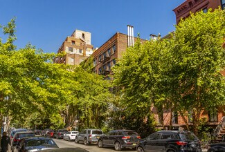 419-421 W 21st St in New York, NY - Foto de edificio - Building Photo