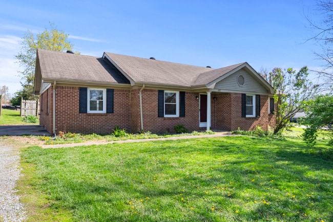 157 Southern Dr in Perryville, KY - Building Photo - Building Photo