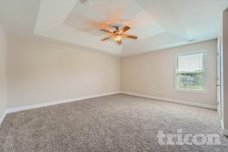 7942 Hawks Nest Trail in Lithia Springs, GA - Building Photo - Building Photo