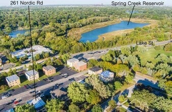 261 Nordic Rd in Bloomingdale, IL - Building Photo - Building Photo