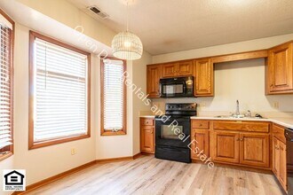 1418 Lakehurst Dr in Fort Wayne, IN - Building Photo - Building Photo