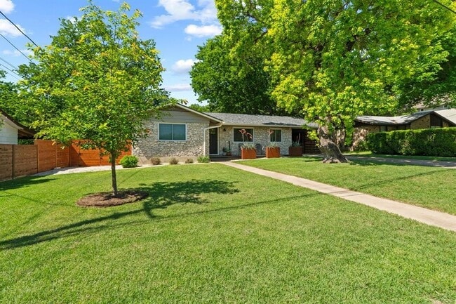 property at 3207 Carol Ann Dr