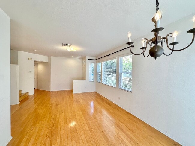 10422 Scripps Poway Pkwy in San Diego, CA - Building Photo - Building Photo