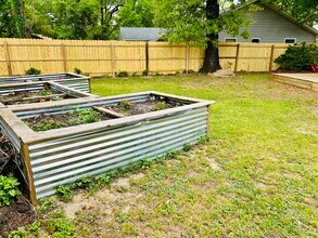 7812 Oak Forest Dr in Pensacola, FL - Building Photo - Building Photo