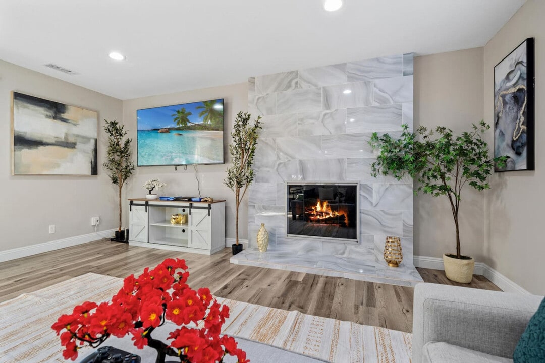 7630 Andasol St in San Diego, CA - Building Photo