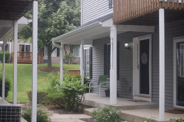 property at 404 Village Creek Dr