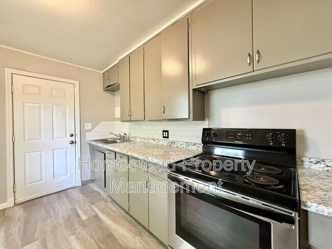 210 W Mimosa Dr in Midwest City, OK - Building Photo - Building Photo