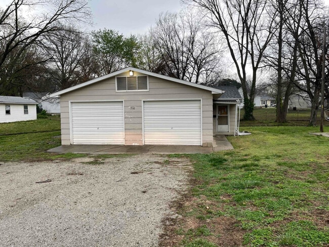 property at 710 N Ash St