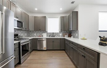 1208 W Oltorf St in Austin, TX - Building Photo - Building Photo