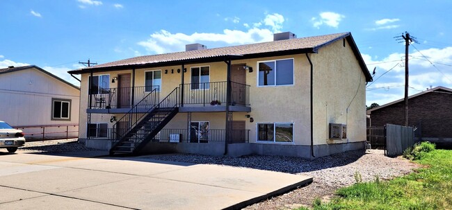 2103 Norman Ln in Pueblo, CO - Building Photo - Building Photo