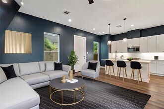 1222 Mcneil St in Houston, TX - Building Photo - Building Photo