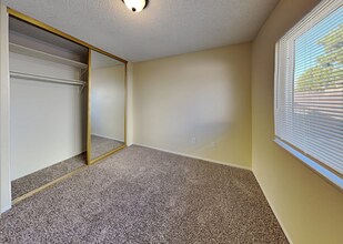 2316 S Pleasant Ave in Ontario, CA - Building Photo - Building Photo