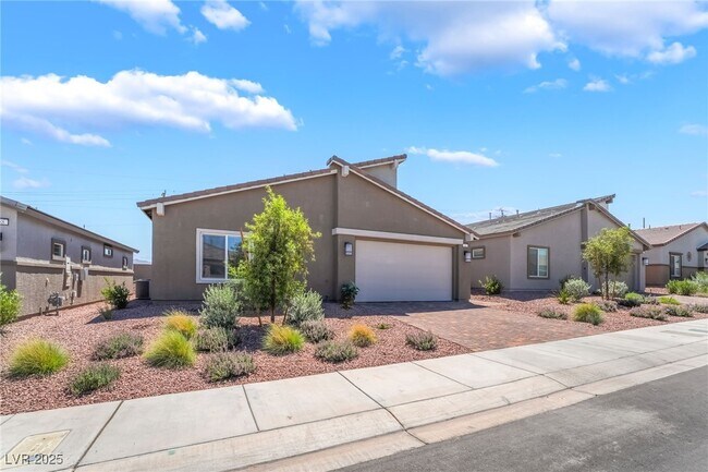 292 Whitney Crst St in Henderson, NV - Building Photo - Building Photo