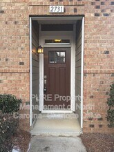 2731 Tranquil Oak Pl in Charlotte, NC - Building Photo - Building Photo