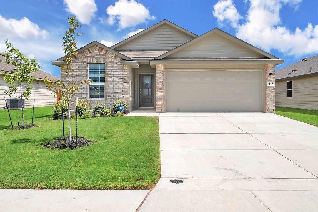 418 Sabine River in Cibolo, TX - Building Photo