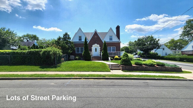 63 Hamilton Ave, Unit 2