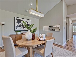4008 Crockers Lake Blvd in Sarasota, FL - Building Photo - Building Photo