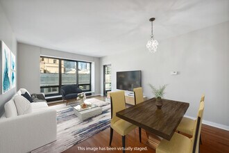 130 N Garland Ct in Chicago, IL - Building Photo - Building Photo