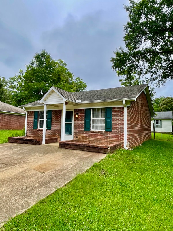 400 Dobbins St in Corinth, MS - Building Photo - Building Photo