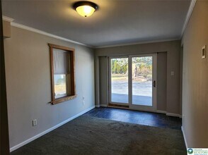 5543 PA-873 in Schnecksville, PA - Foto de edificio - Building Photo