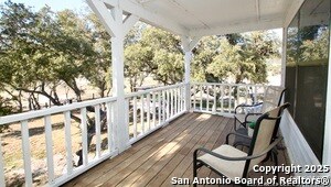 912 NW Pebble Beach Dr in Lakehills, TX - Building Photo - Building Photo