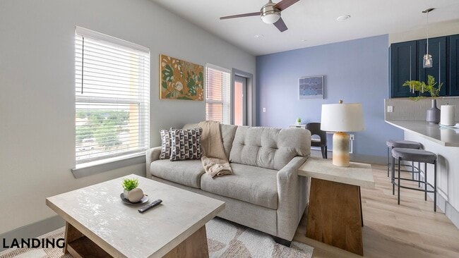 2422 S Carrier Pkwy, Unit 504