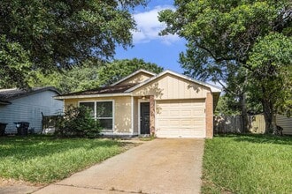 2203 Crosscoach Ln in Katy, TX - Building Photo - Building Photo