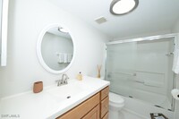 4084 Northlight Dr in Naples, FL - Foto de edificio - Building Photo