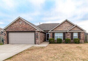 4071 W Song Bird Pl in Fayetteville, AR - Building Photo