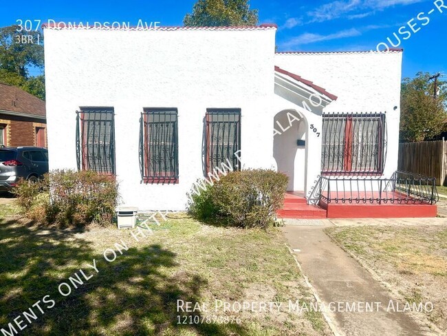 307 Donaldson Ave in San Antonio, TX - Foto de edificio - Building Photo