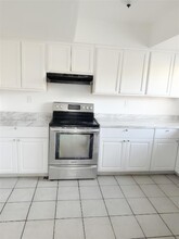 7960 SW 6th St in North Lauderdale, FL - Building Photo - Building Photo