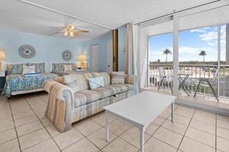 5700 Bonita Beach Rd SW in Bonita Springs, FL - Building Photo - Building Photo