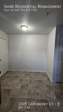 1009 Lansberry Ct-Unit -B in Killeen, TX - Building Photo - Building Photo