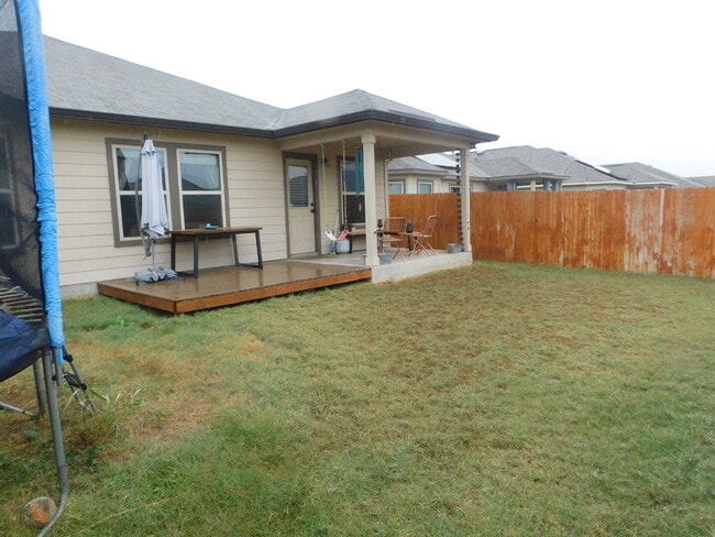 10572 Pablo Way in Converse, TX - Building Photo - Building Photo