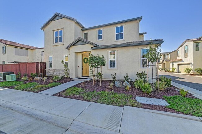 3395 Gallatin Dr in Folsom, CA - Building Photo - Building Photo