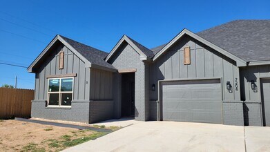7208 22nd Pl in Lubbock, TX - Building Photo - Building Photo