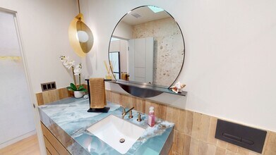 163 G Ave in Coronado, CA - Building Photo - Building Photo