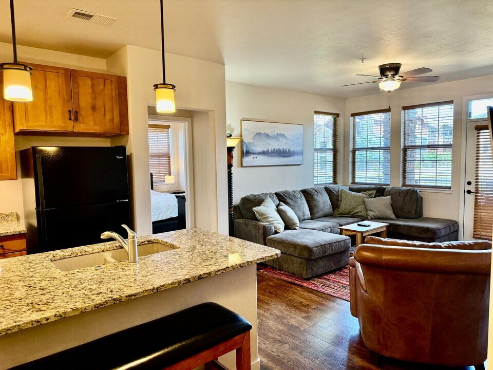 164 Village Rd in Granby, CO - Building Photo