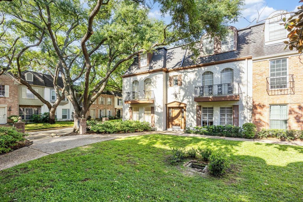 503 N Post Oak Ln in Houston, TX - Building Photo