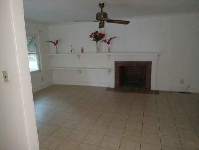 property at 443 Mulberry St
