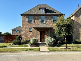 1066 Fullerton Dr in Allen, TX - Building Photo