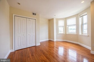 4706 Chestnut St in Philadelphia, PA - Building Photo - Building Photo