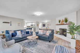 612 106th Ave N in Naples, FL - Building Photo