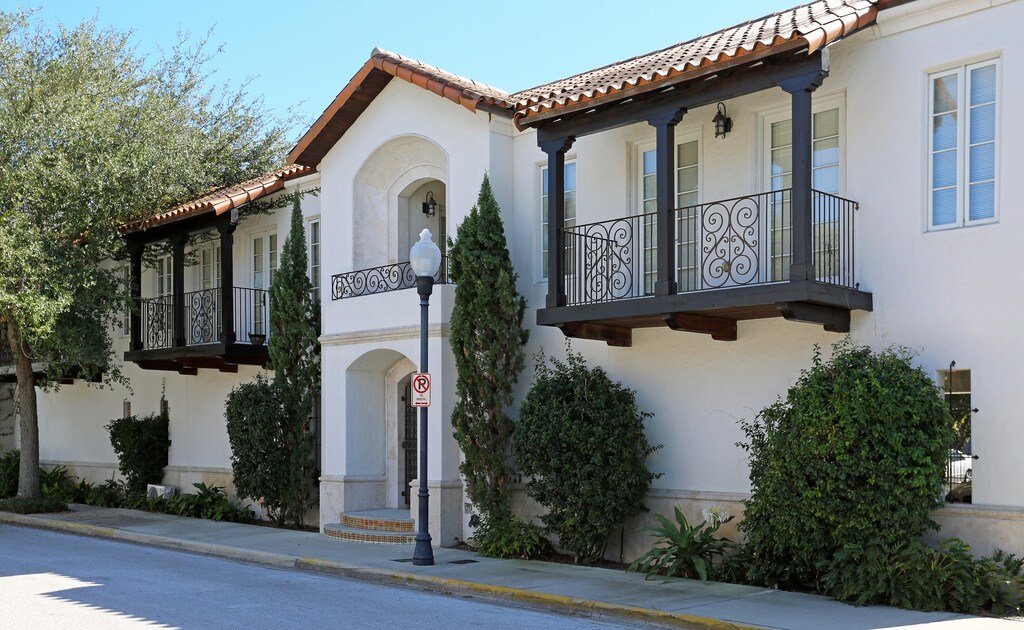 Hannibal Square Apartments in Winter Park, FL