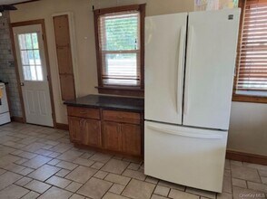 239 Curtin Ave in West Islip, NY - Building Photo - Building Photo
