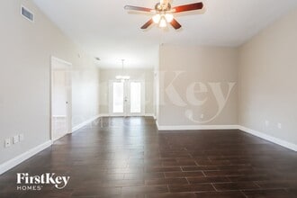 7912 Apache Ln in Lakeland, FL - Foto de edificio - Building Photo