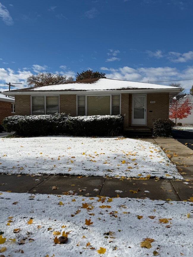 property at 970 Saylor Ave